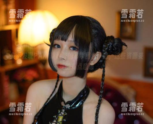 突然发现PAKI草莓酱的吊带图包，哦，这些资源妥妥的有点意思