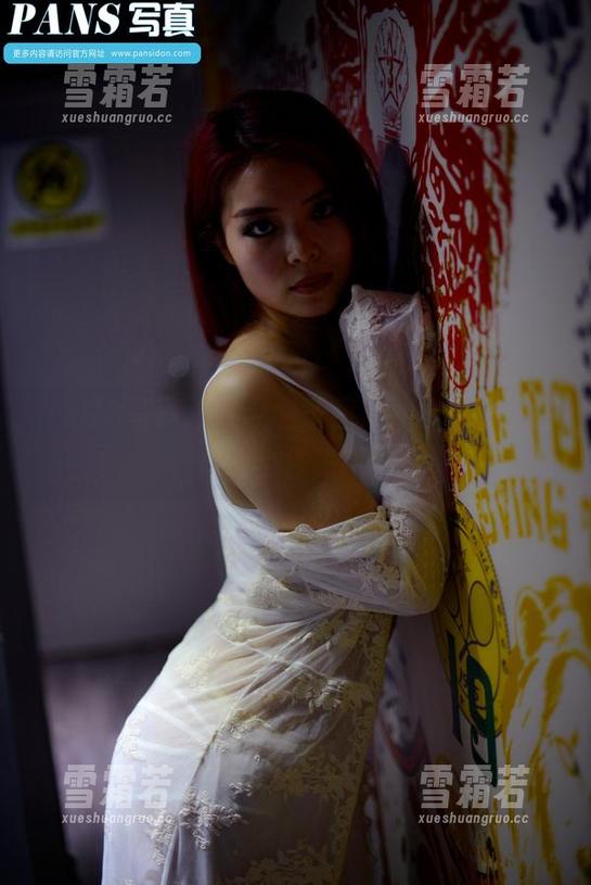 PANS写真 - 最新兔子图集，丝袜简直在挑战个性极限！