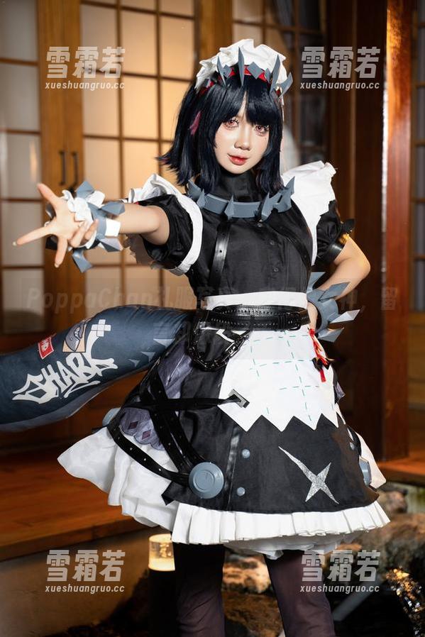 PoppaChan礼服写真：穿得像女神，留言却像段子手