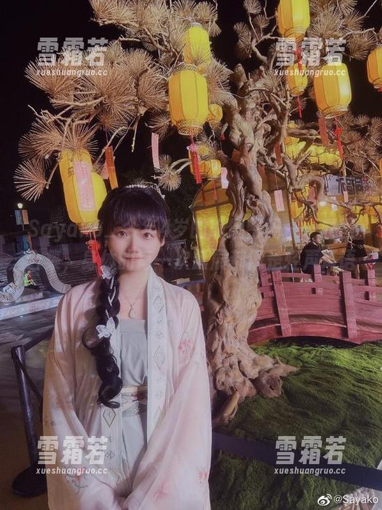 Sayako＿今年4岁的瑜伽密码——原图合集，身体的每一次延展都像是轻声耳语。