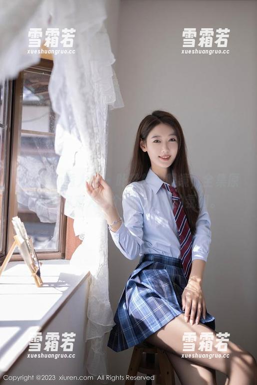 Xiuren秀人网 - 叶梦轩加眼镜，全集原图带你走入一个让人猜测的氛围。