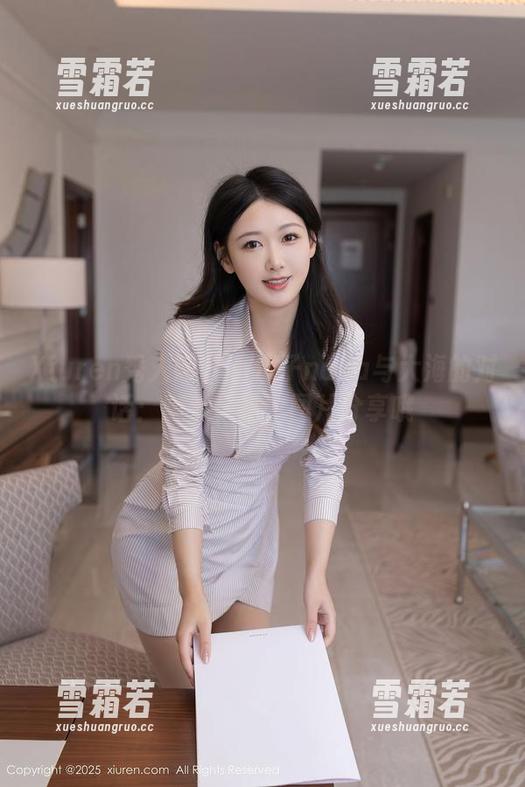 Xiuren秀人网 - 小木子nana与大海的对话：随手一拍，图片分享哦
