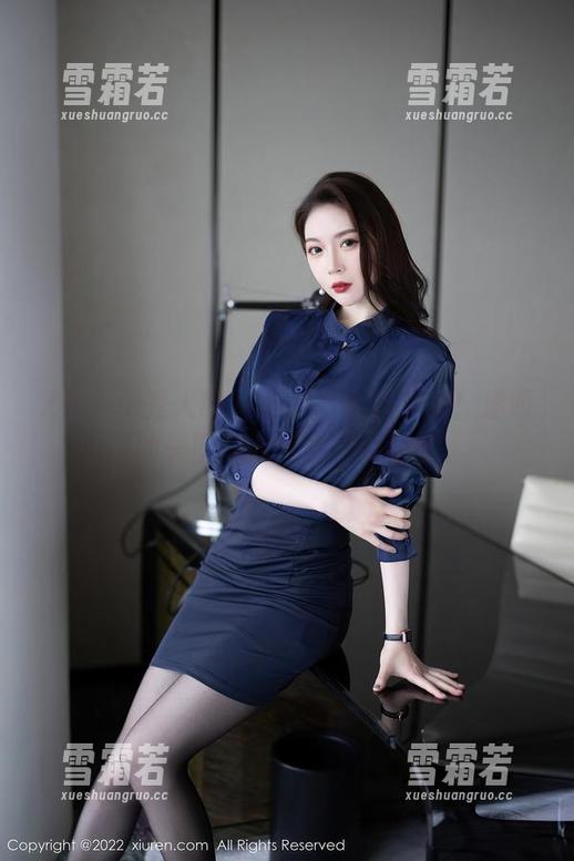 Xiuren秀人网 - 最新毛衣照来啦！潘娇娇的美图总能带来些新鲜感。