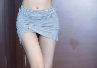 Xiuren秀人网 – 瑶啊摇的瑶的写真精选：肌肤诱惑让我浮想联翩，思考我们之间的各种可能……比如我去吃个冰淇淋！