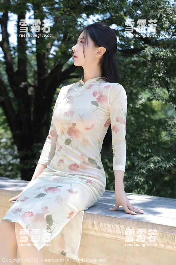 Xiuren秀人网 - 免费瑜伽图集，白洁Bessie的模样让我有些羡慕又有些自卑，真是复杂。