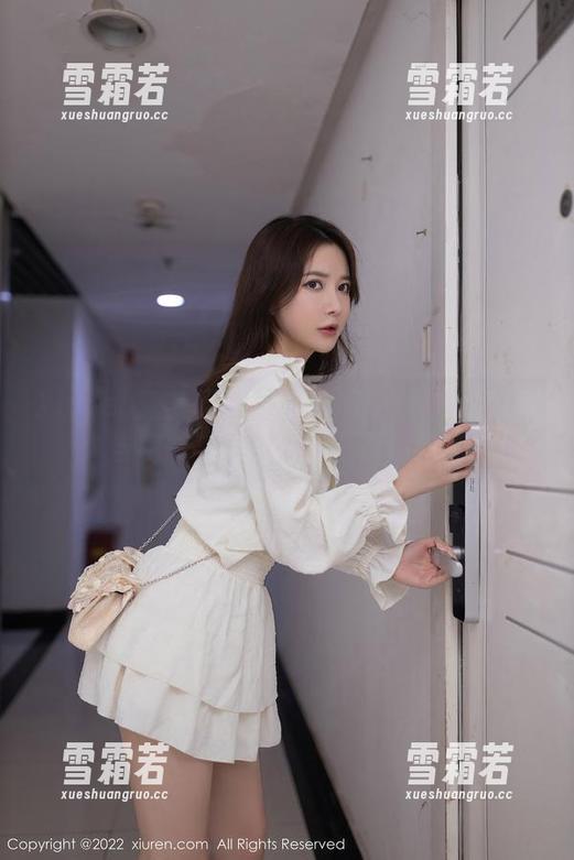 Xiuren秀人网 - 糯美子Mini私拍全过程：当秘书与展现自我不再是矛盾！