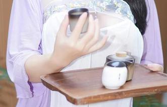 Xiuren秀人网 – 从原图到壁纸：糯美子在黑白光影中徘徊的妙趣横生