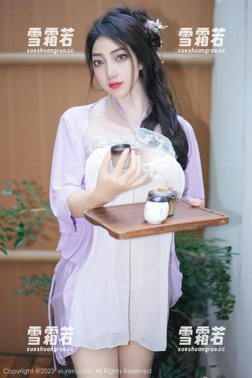 Xiuren秀人网 - 从原图到壁纸：糯美子在黑白光影中徘徊的妙趣横生