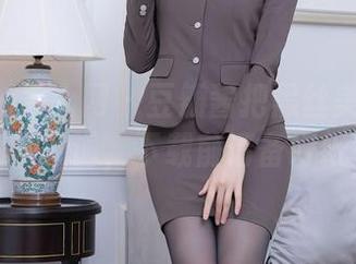 Xiuren秀人网 – 豆瓣酱把黑丝美臀写进了图片歌词，下载前请备好纸巾！