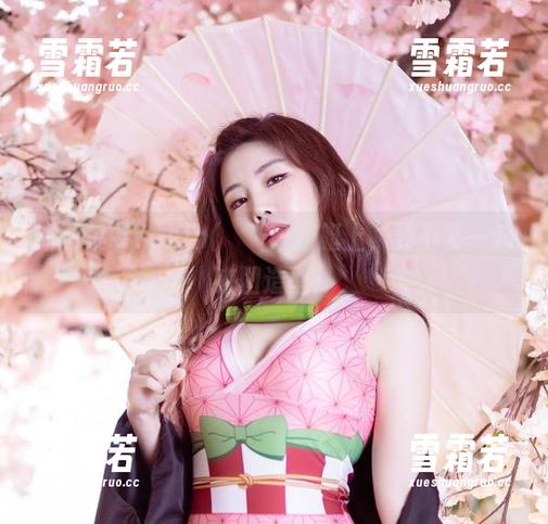 新图集中Yebin(전예빈)游艇上，要不要一起来凹造型！