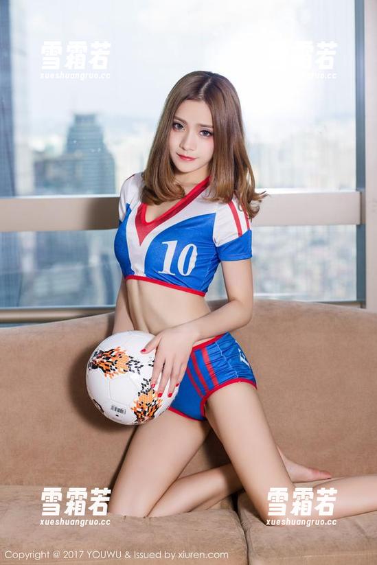YouWu尤物馆 - 学姐木木hanna的新写真：每一张都像是在说‘快来问我作业吧’！