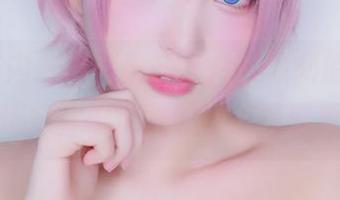 Yuki亭内衣写真最新大片，倾斜的角度总让我恍惚，难道我的审美需要更新？