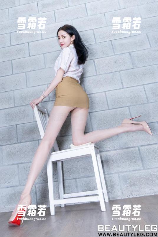 beautyleg - 看Jill的旅拍原图，突然意识到，原来我这一辈子都在拼命整各种‘千篇一律’…