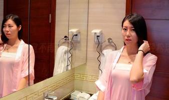 pans – 办公室不再严肃！雯雯的美图精选，轻松活跃。
