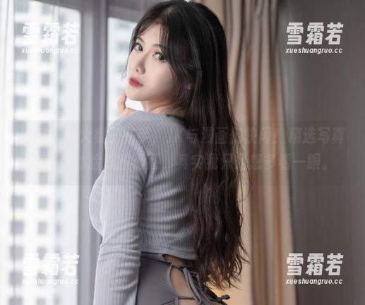 一米八的大梨子在手，JK与漫画们快闪！精选写真集带你体验双重诱惑，其实我只是想多看一眼。