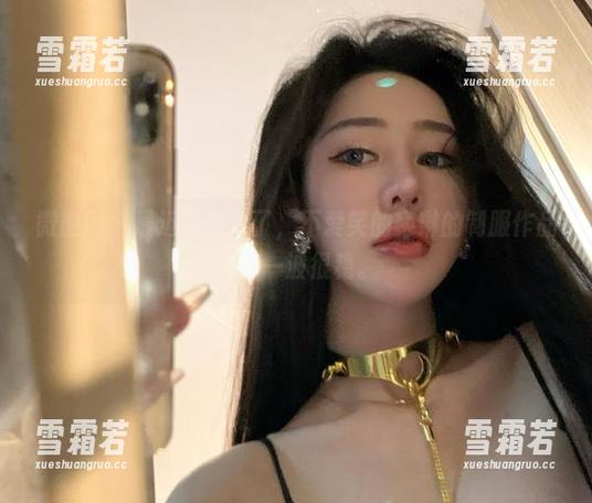 微密圈 - 最近又搞定了，不爱笑的赛琳的制服作品，这一波很稳。