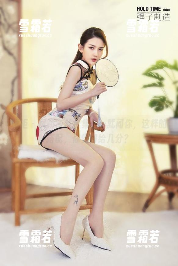 丽柜 - 凤娇灰丝合集——就问你，这样的搭配，你觉得给几分？