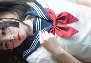 这黑白套图是五更百鬼的代表作，下载可别太心急。