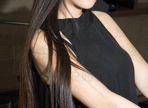 克拉女神 – 短裤不是问题，依娜丝这组高清写真里的随性才是精髓，趁年轻，要不随意点吗？