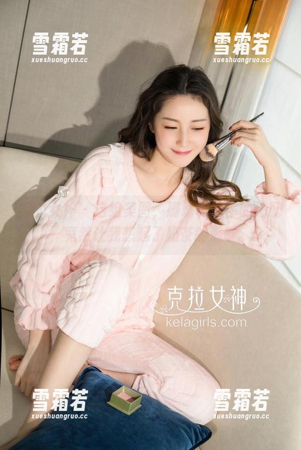 克拉女神-珊珊 克拉女神 - 这组美图,珊珊和奶牛的搭配,竟然让我想起了奶茶的滋味。