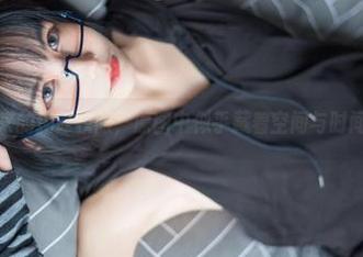 兔玩映画带来的玛修校服，原图中似乎藏着空间与时间的小彩蛋。