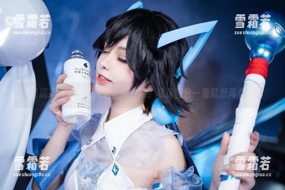 谁能拒绝六二二同学w的白裙？私房图包一看就想再看！