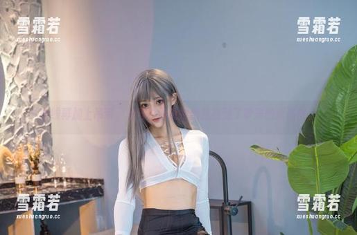 曲线再加上吊带，冬马路纱直接把我推到了审美的新高度。