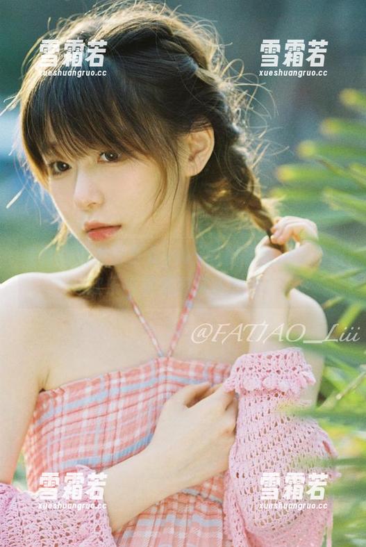 免费提供发条少女yoki的秘书图包，获取欢乐与灵感的完美组合！