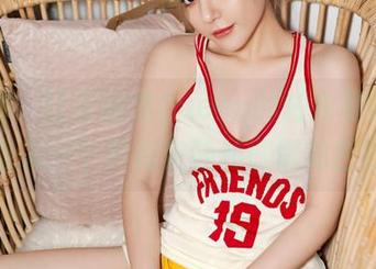 嗲囡囡 – 让王婉悠Queen的睡衣写真集带你走入一个只有安静和慵懒的世界。