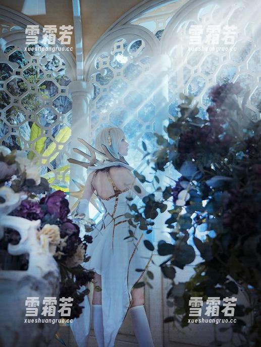 这皮衣，着实有点…色，在下萝莉控ii更是事半功倍，图包速来下载！