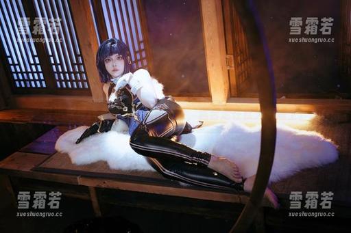 夏小秋秋秋合集：小黑裙印象，适合走在秋天街道上。