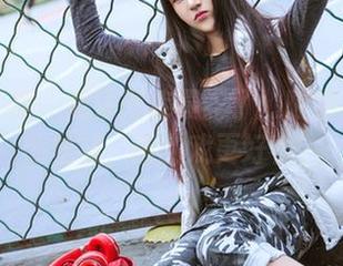头条女神 – 高清图库暴露了：陈亦菲和她的丝袜，谁的戏更好看？