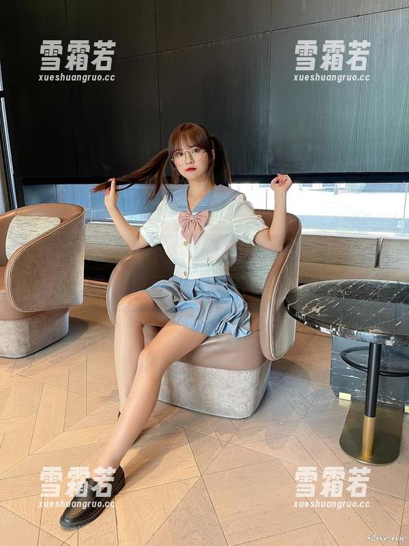 微密圈 - 空姐不是普通的工作，张思允nice的美图里居然藏着不止天空的梦。