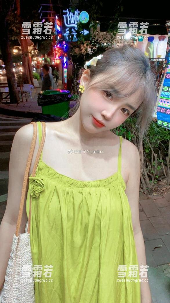 这组御子Yumiko制服的图片，有些小态度，原图完全抓住了那种含蓄的风格。