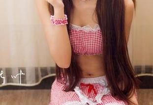 推女神 – 可儿Kayen在圣诞下的闪耀瞬间：谁说红绿配不能玩转写真？