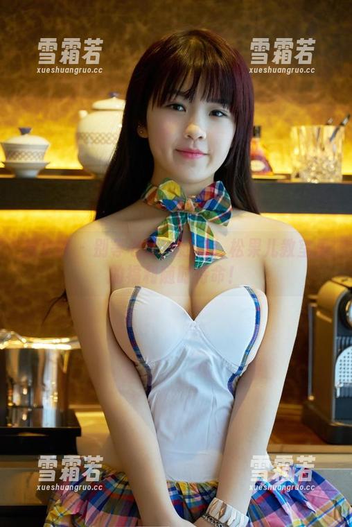 推女郎 - 别等老师喊起立！松果儿教室里的福利随时待命！