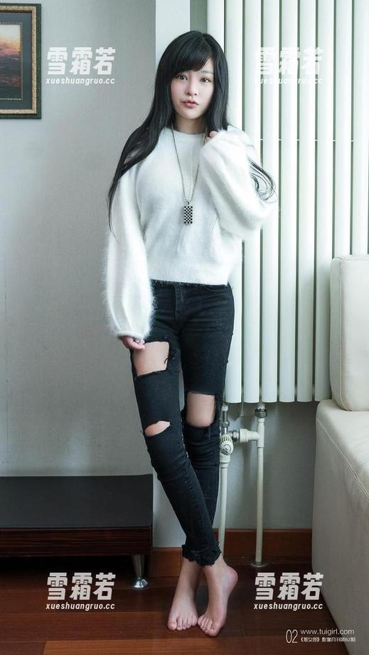 推女郎 - 沙子带你逛办公室合集：这里藏着工作和唇彩的碰撞。