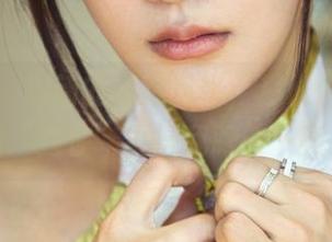 推女郎 – 最新的海边风格，赵惟依原图里的“随性”刷得我眼前一亮！