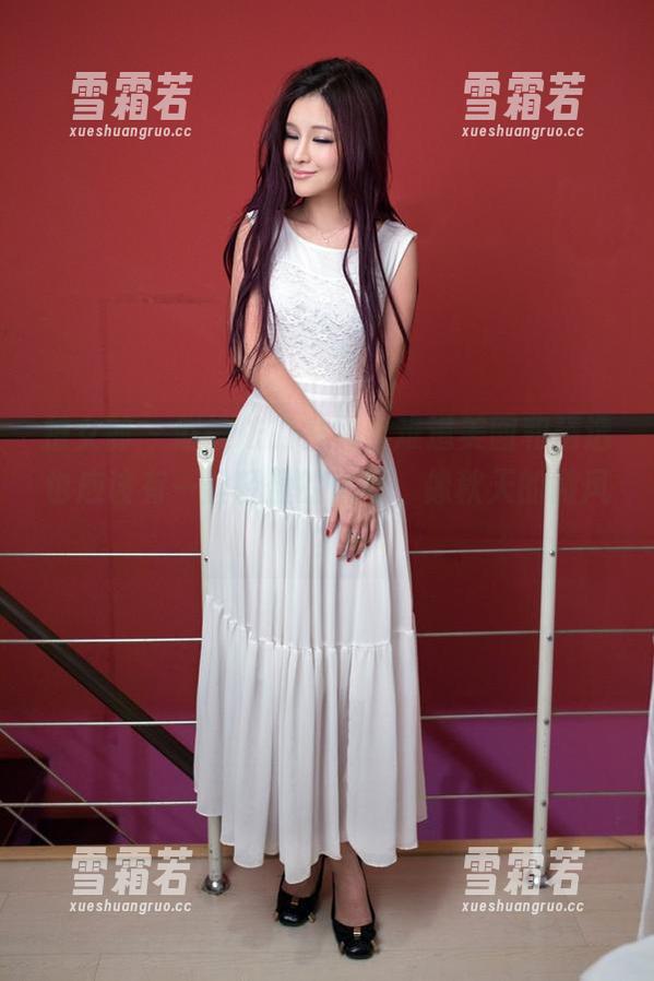 推女郎-赵惟依 推女郎 - 赵惟依的白色,难道美图和精选也应该有一丝轻盈的忧愁,像秋天的微风?