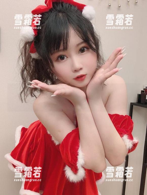 女孩们，你们看到是依酱呀的高清图了吗？好像又回到了高中。