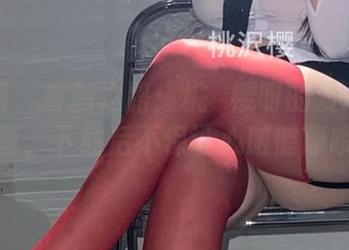 微密圈 – 奇葩之路：桃沢樱呀的爱心睡衣写真，下载后不保证心脏健康哦！
