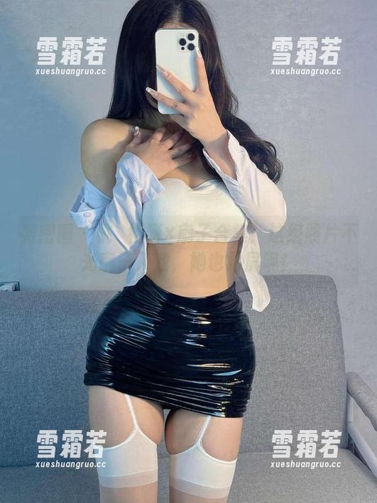 微密圈 - 桃沢樱呀×扇子合集：这组照片不光扇子入戏，她也霸屏呢！