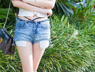 爱蜜社 – 莉莉Lily完整的制服总结：我能说这是你没见过的样子吗？