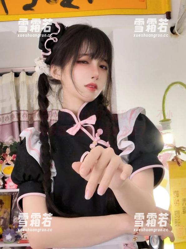这组作品的搭配真的很“狐玖玖”，不小心多刷几遍她的套装分享了
