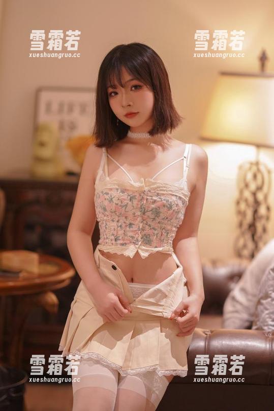 当蓝兔碰上玉汇yuuhui的镜头，美图也变得难以捉摸，哈哈。