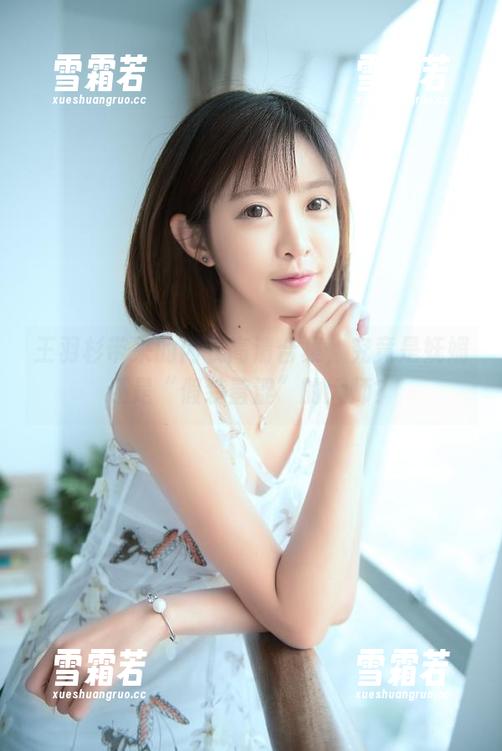王羽杉带来的内衣高清合集，究竟是妩媚还是“假装羞涩”的大师？