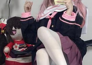 丰川祥子的校服原图，难道白栎Shirly已经默默掌握了某个法则？