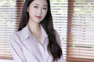 秀人网 – 这是什么神仙女仆！水水姐的最新合集更新值得一瞧。