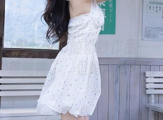 秀人网 – 美七Mia的婚纱作品——忽然不想结婚了，但她真的好看