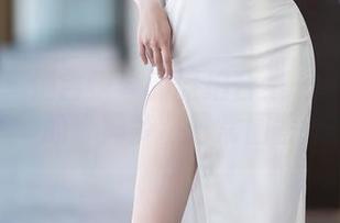 语画界 – 饱含惊奇的旅拍合集——李丽莎的“异乡”日常图鉴